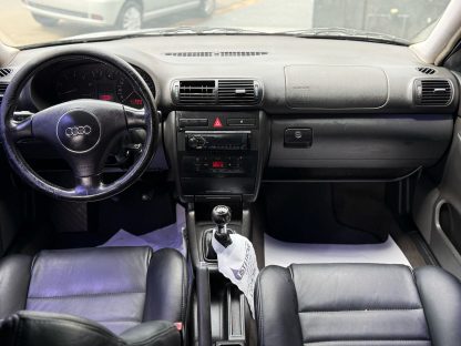 AUDI- A3 1.6 Sportback 2001 - Image 9