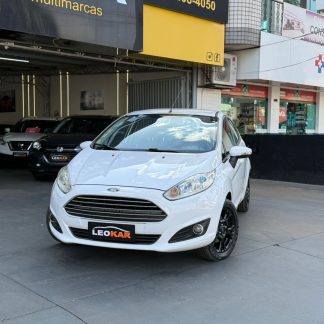 FORD- New Fiesta 1.6 SE 2015
