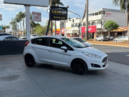 FORD- New Fiesta 1.6 SE 2015 - Imagem 3